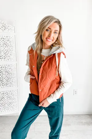 Torrence Brick Lightweight Hooded Vest | FINAL SALE